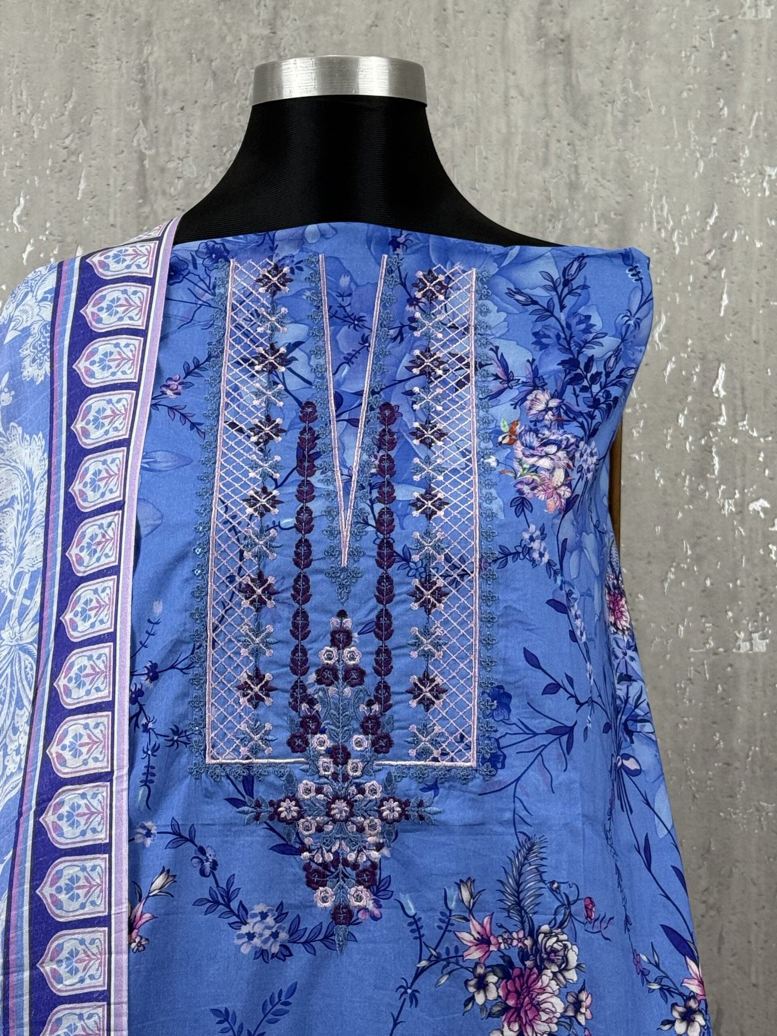 Printed Lawn Dress Set with Embroidered Neck & Daman Panel - Image 3