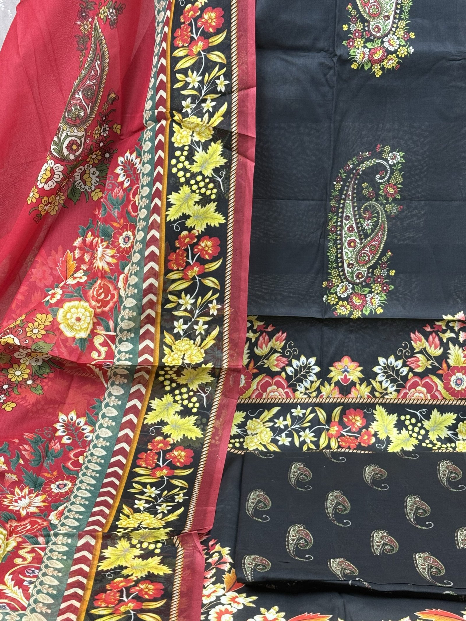 Printed Lawn Dress Set with Cotton Dupatta - Image 3